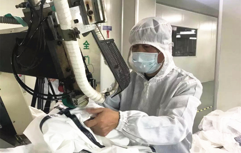 安徽天康第一条防护服生产线顺利投产